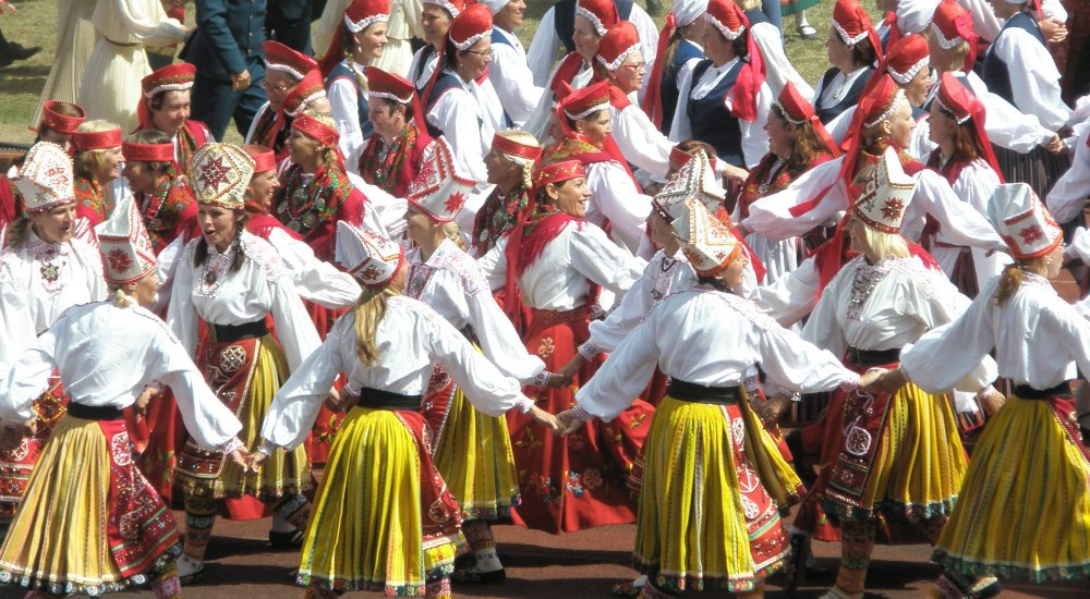 Initiation à la danse estonienne – le 14 octobre à 16h